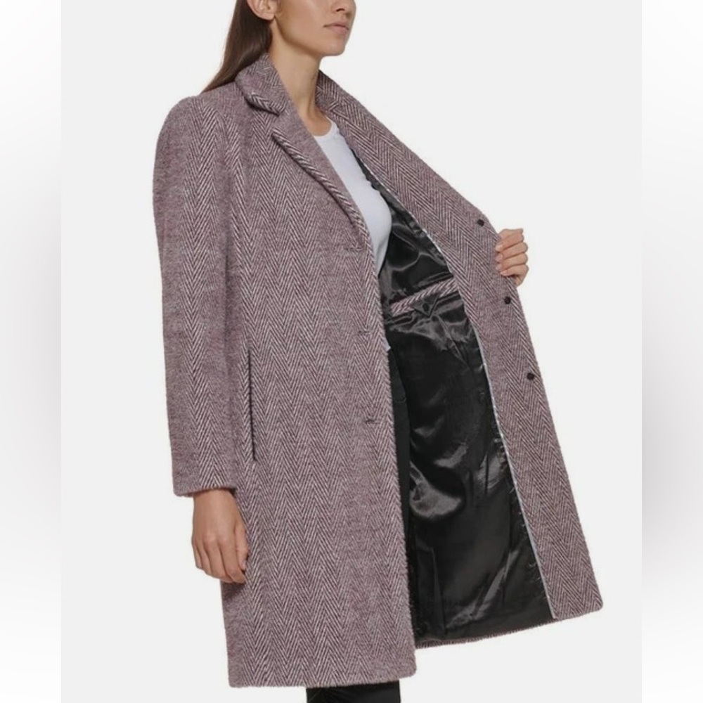 NEW DKNY
Women's Herringbone Soft-Touch Walker Coat